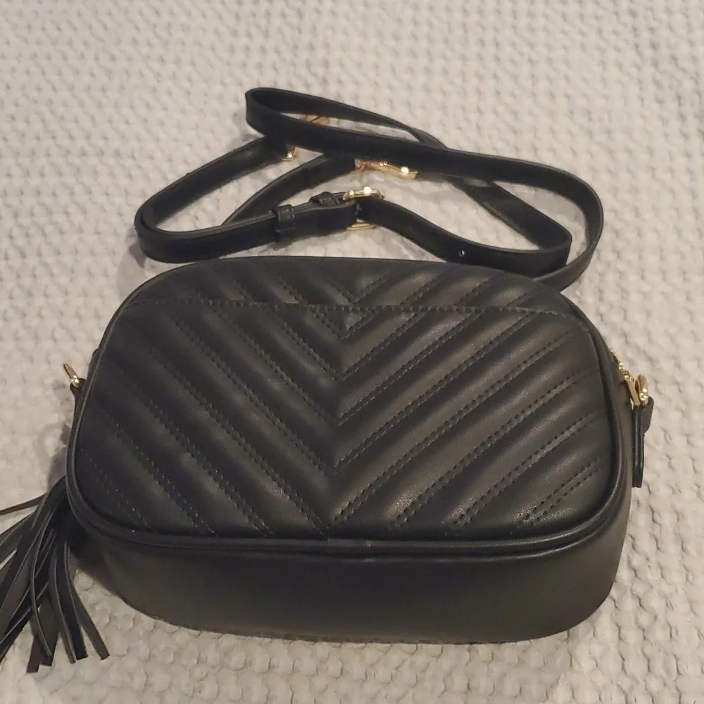 NWOT Lola Mae Quilted Crossbody Bag, Trendy Design Shoulder Purse (#13)